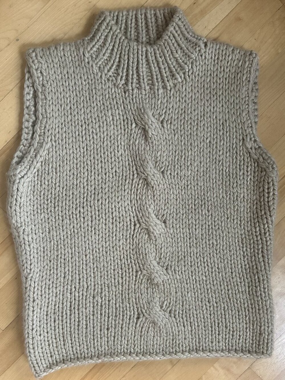 Nine West Tan Women's Sweater Vest Wool Blend Size Large Mock Neck Cable Design